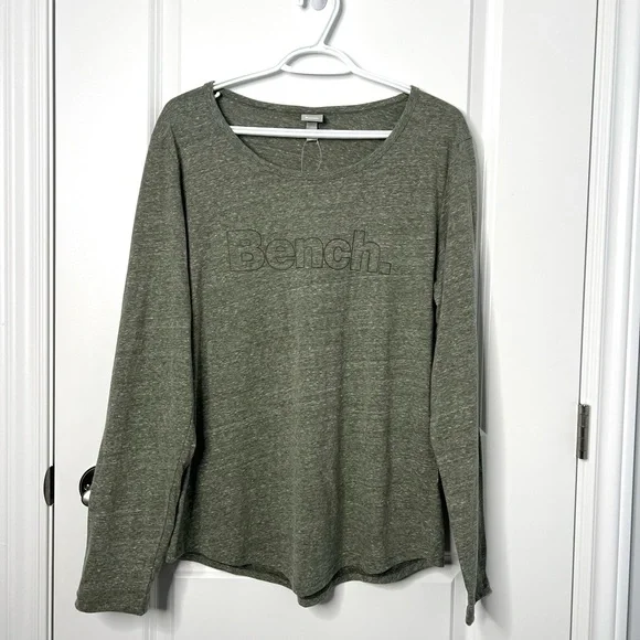 NWT Bench Long Sleeve - Picture 1 of 5